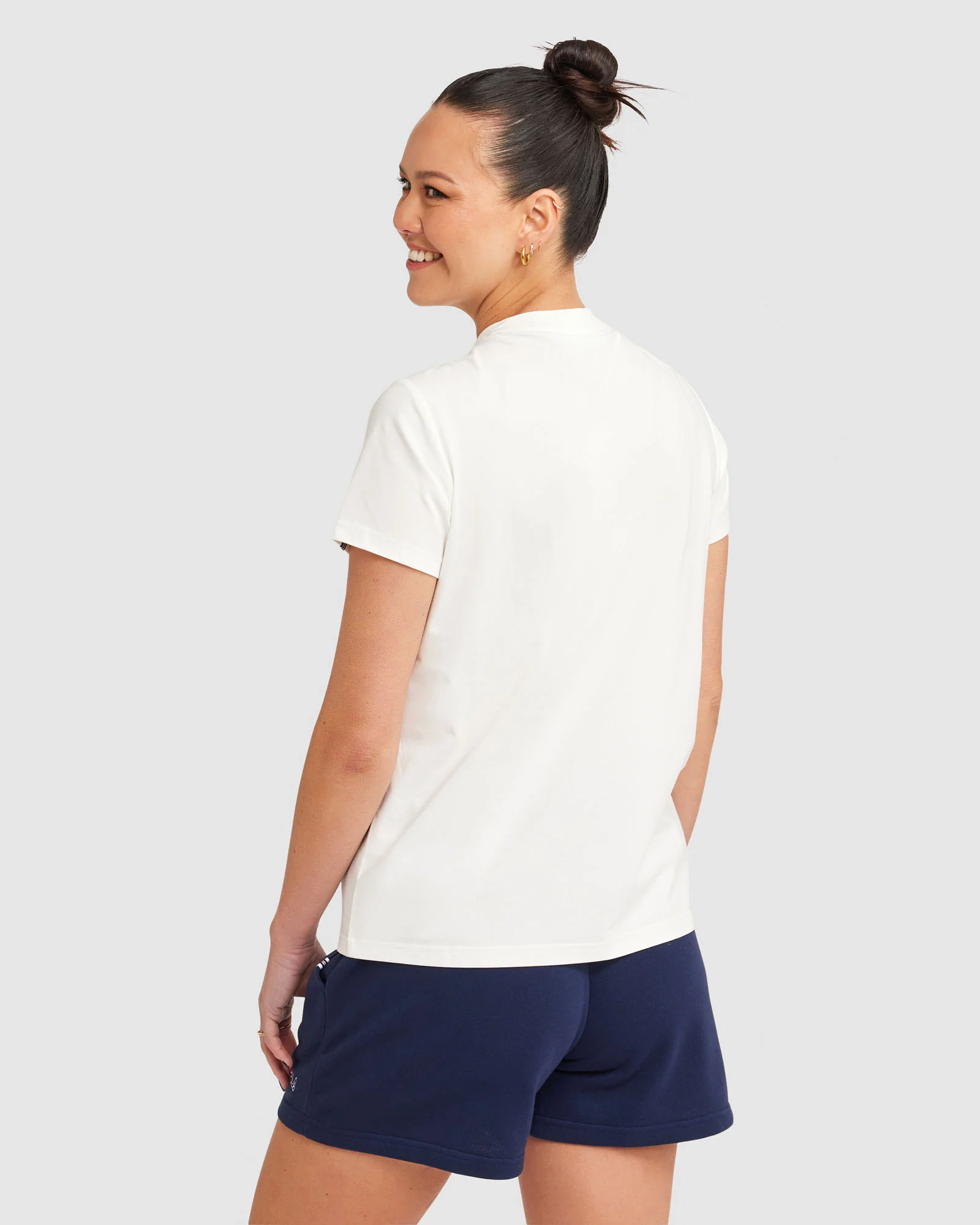 Classic 2.0 Women's Tee - Image 3