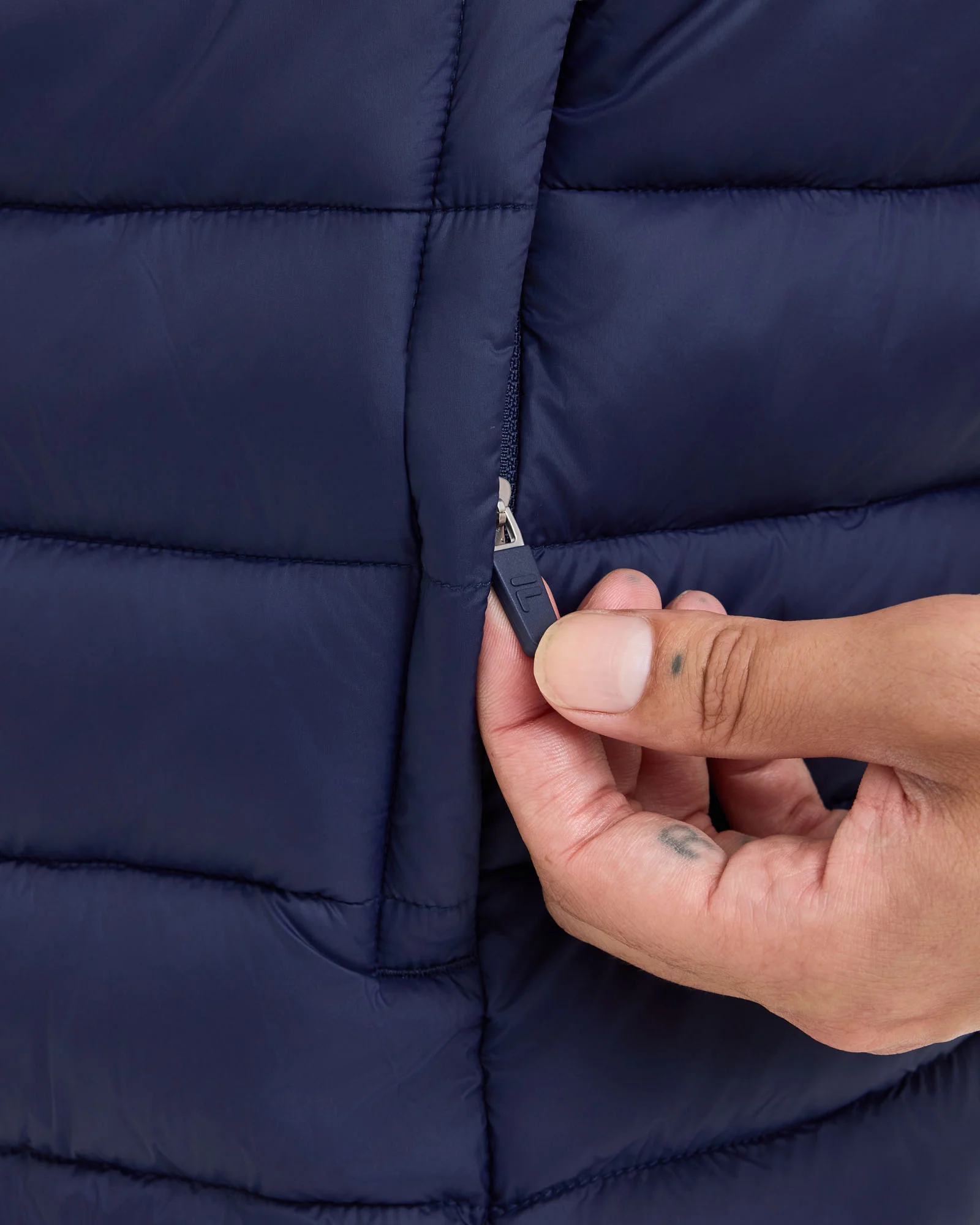 Men's Drew Lite Puff Vest - Image 7