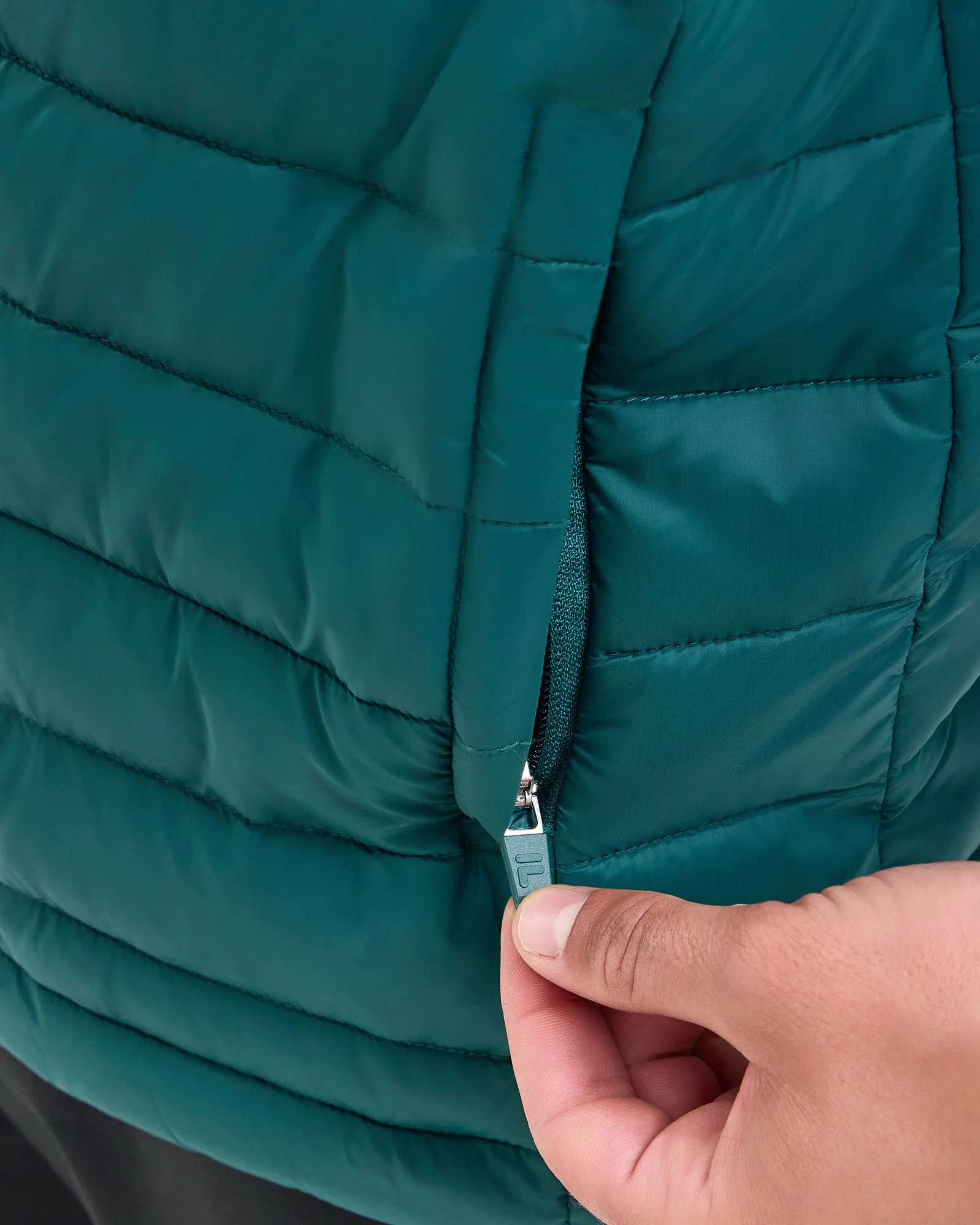 Men's Theo Lite Puff Vest - Image 7