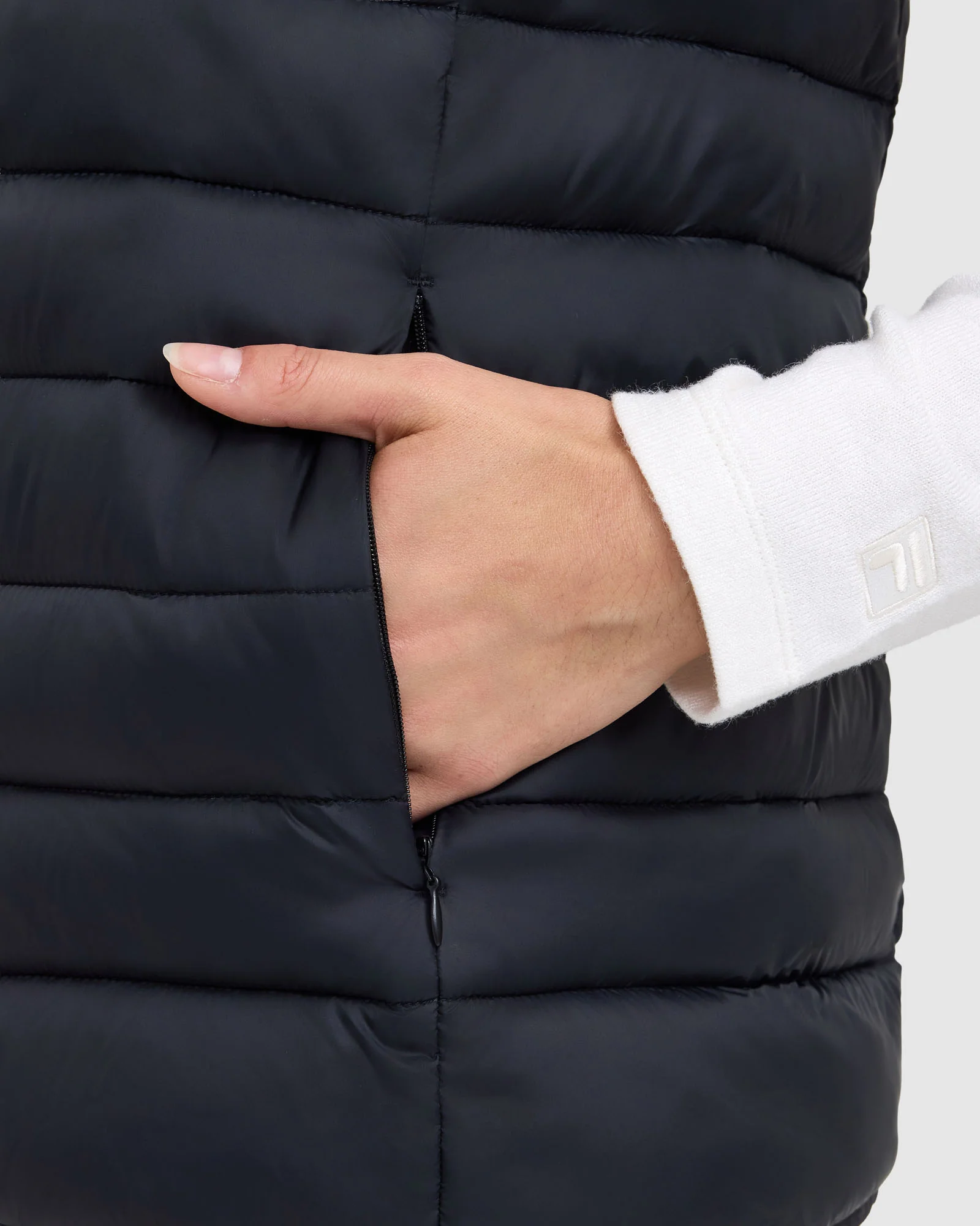 Women's Iris Lite Puff Vest - Image 6